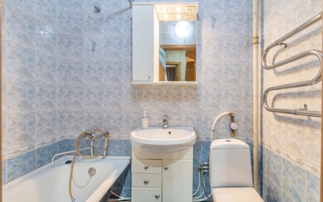 FlatHome24 on Yaroslavskiy 38