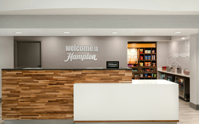 Hampton Inn Dubuque