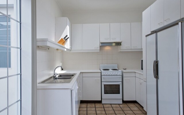 Longboard, 11 Boulder Bay Road