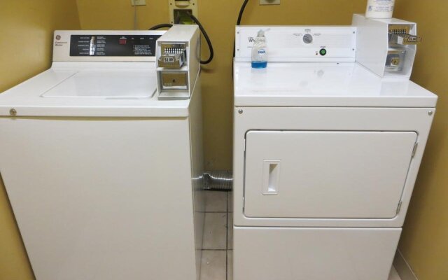 Motel 6 Walton, KY - Richwood - Cincinnati Airport South