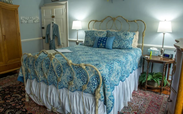 The Richard Johnston Inn Bed and Breakfast