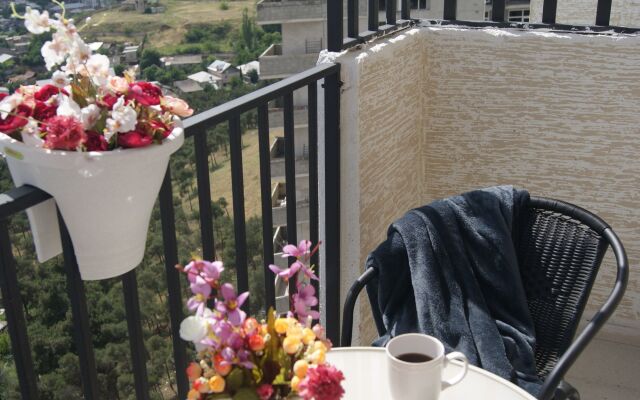Vazi Aparthotel