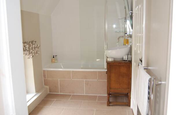 Gorselands Hall Bed and Breakfast