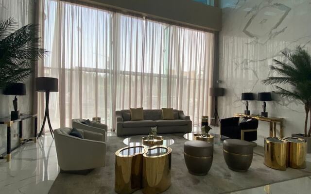 4Leisure Suites DAMAC Esclusiva Towers