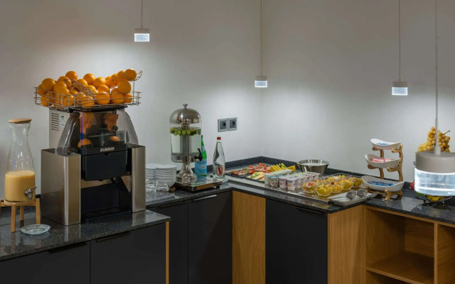 Brit Hotel Paris Orly