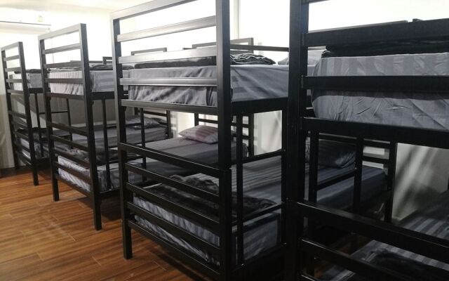 Happy Home Hostel Suvarnabhumi