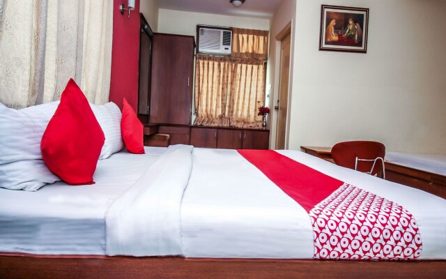 OYO 15425 Hotel Royal Heritage