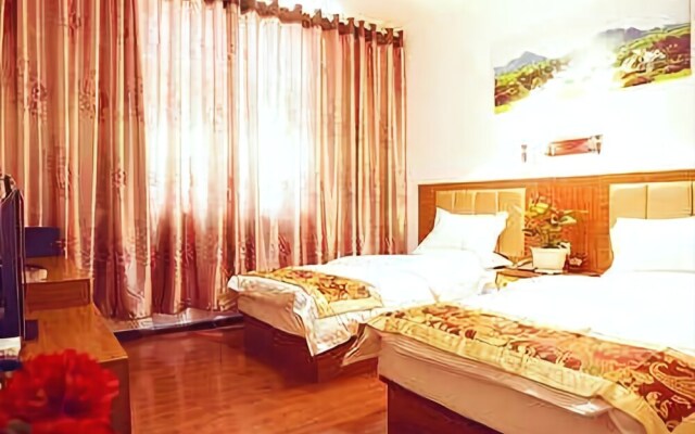 Linglong Yage Holiday Hotel