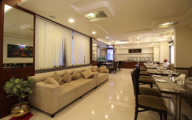 Marigold- Newly Renovated Hotel