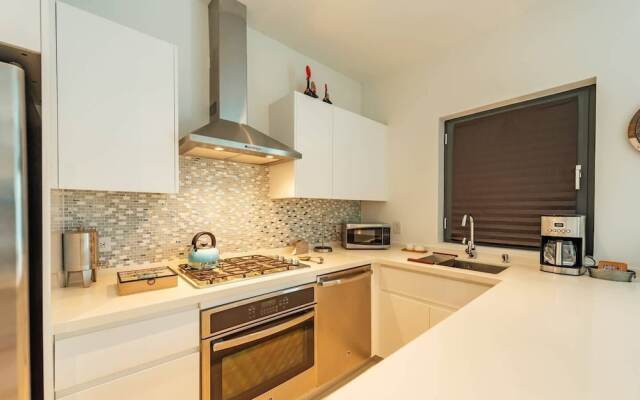 Waykiri Luxury Apartment, Unit A-13