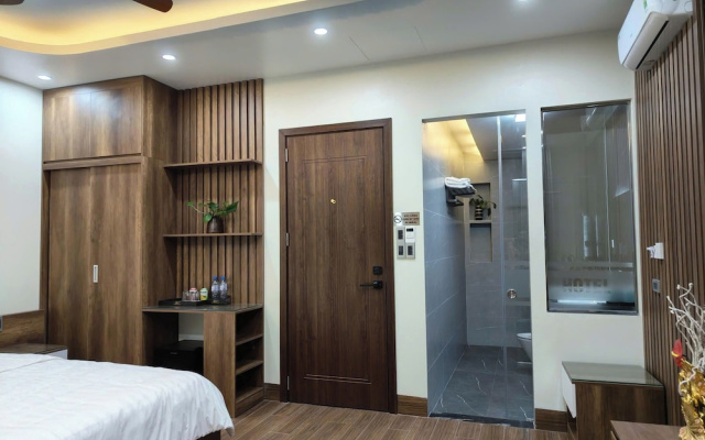 Green Family Hotel