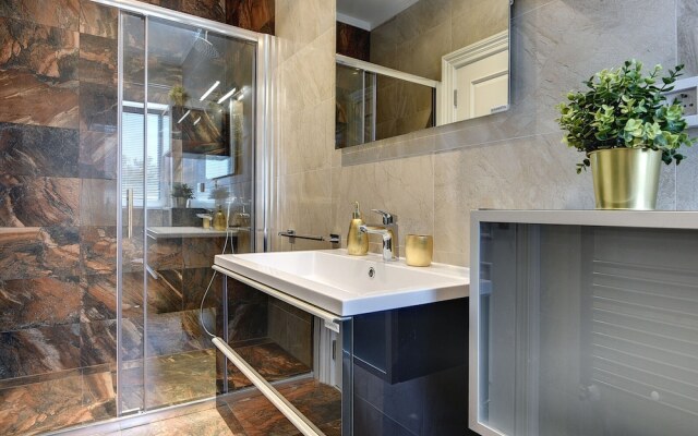 Villa With Pool in Premantura