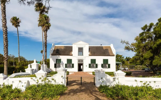 Protea Hotel by Marriott Cape Town Mowbray