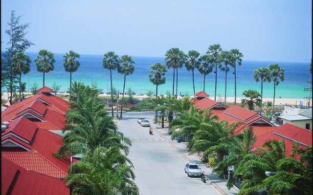 The Old Phuket - Karon Beach Resort