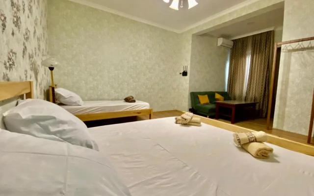 Guest House - Avlabari