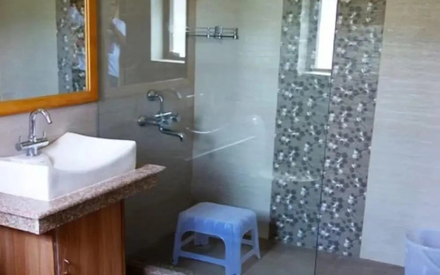 Rhodo ReTreat and ReSorts