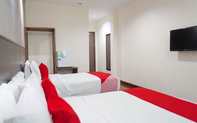 Oyo 43987 Season Inn