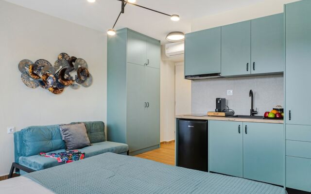 Blue Mare Aurora Apartments