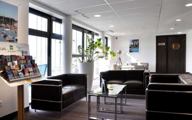 Golden Tulip Pornic Suites