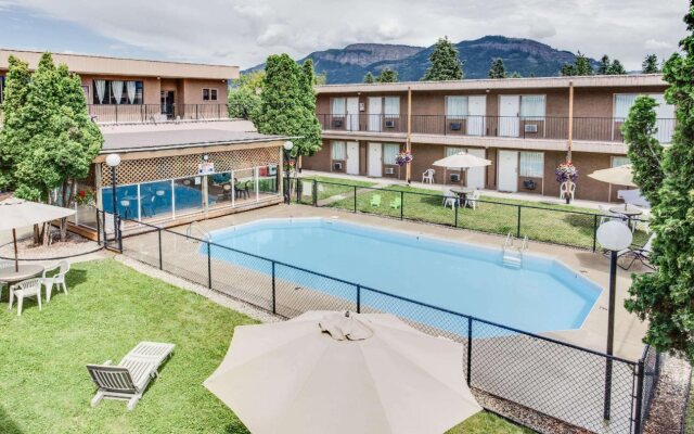 Howard Johnson Inn Enderby