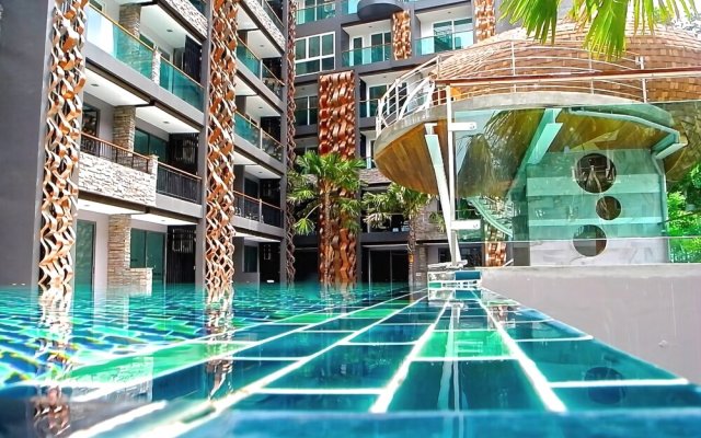 Emerald Apartment in Patong