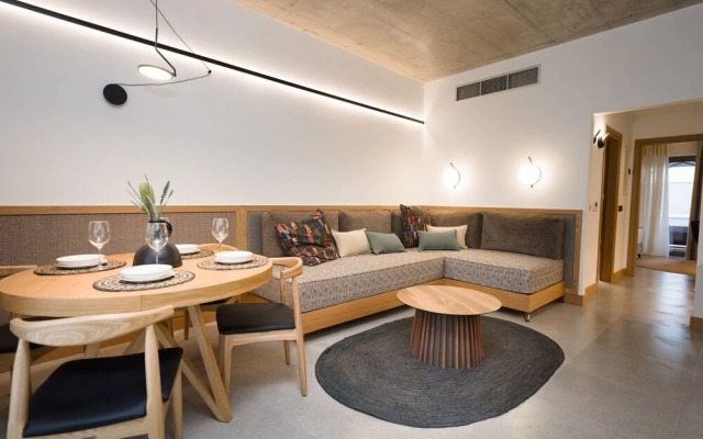 Capital Luxury Suites