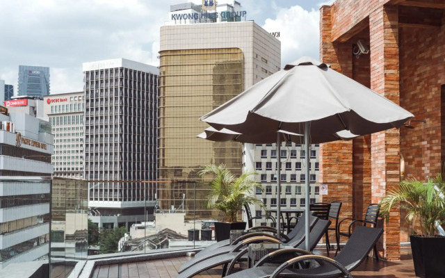 Santa Grand Hotel Central Market