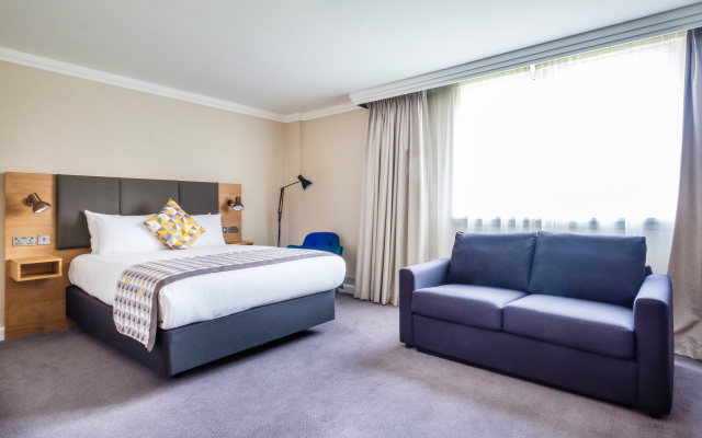 Holiday Inn High Wycombe M40, Jct. 4 by IHG
