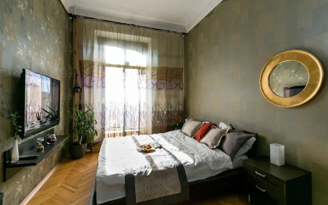 GM Apartment Serafimovicha 2-415