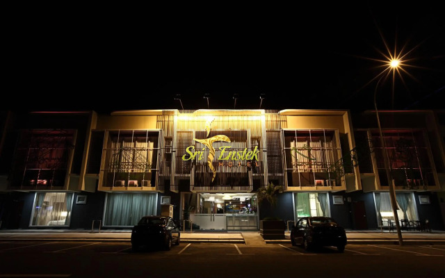 Sri Enstek Hotel