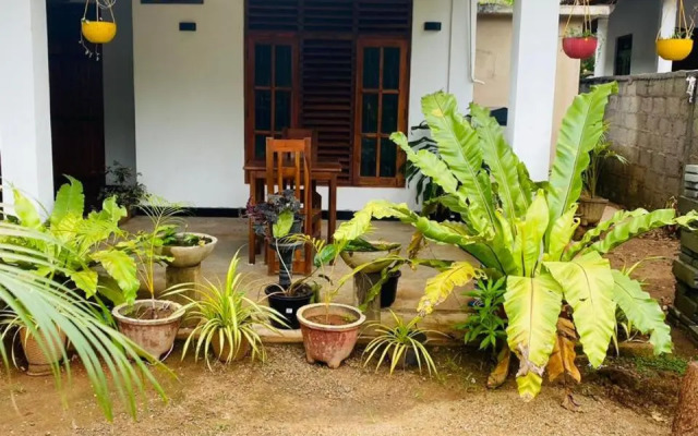 Riverside Camping Udawalawa