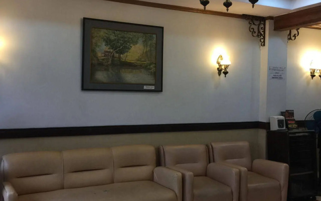 Darunday Manor
