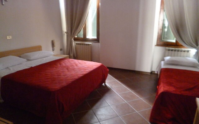 Residenza Ca' Tazzoli , Mantegna Hotels