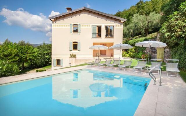 Cà Cantoni Villa With Pool Lake View