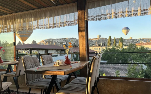 Aysel Inn House