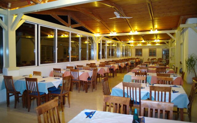 Harmony E Rock Hotel