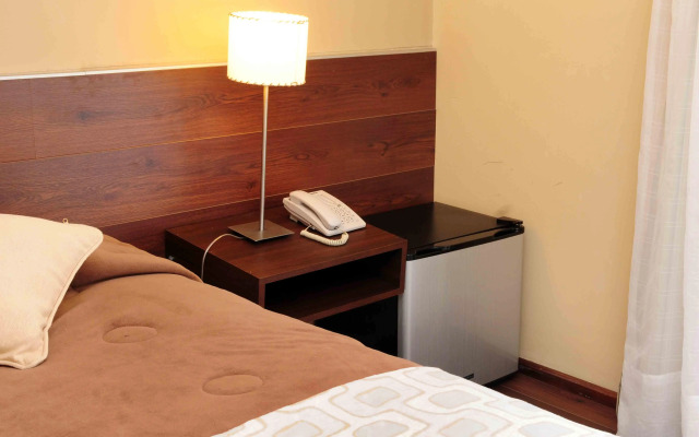 Costalago Suites