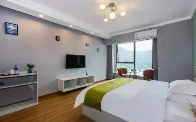 Yiyuan Mengya Apartment (Xinxiang University Town Baolong Plaza Branch)
