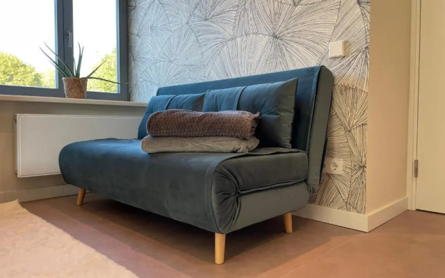 Beautiful 1-bedroom apartment 5 min from center with free parking