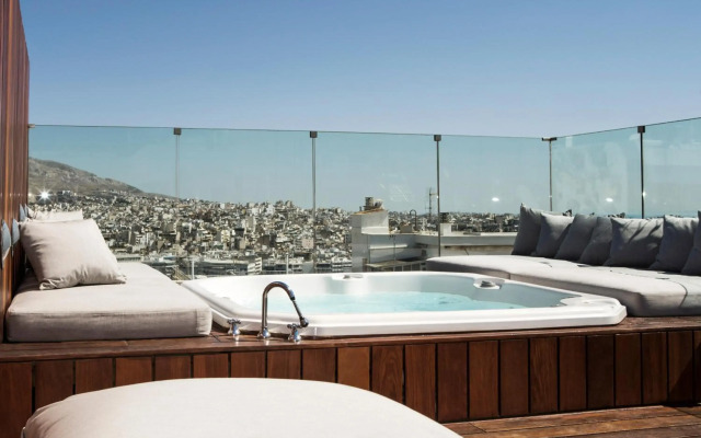 Periscope Hotel