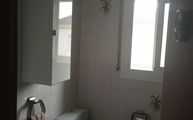 House With Large Private Pool Near the Beach