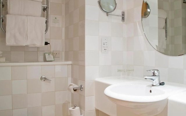 Holiday Inn Guildford by IHG