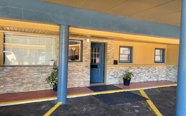Royal Inn