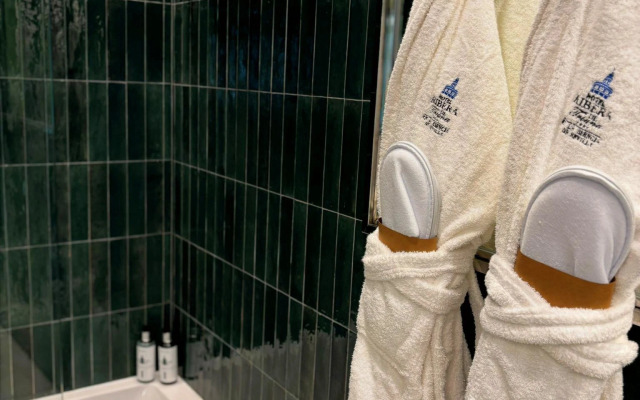 Hotel Ribera de Triana - REOPENING!