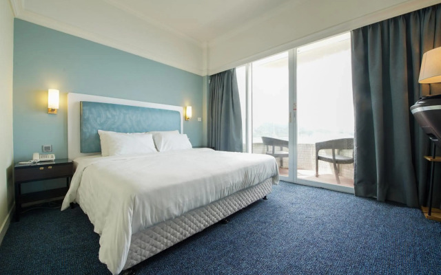 Warwick Hotel