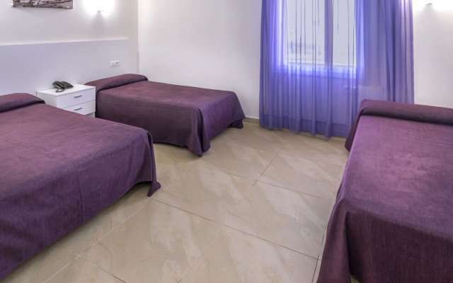 Moremar Hotel