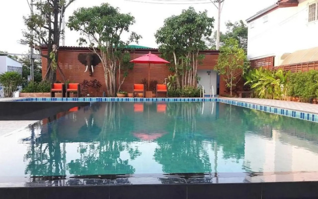 Tawan Anda Garden Hotel