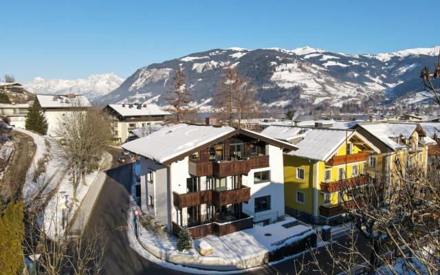 Finest Villa Zell am See - Skihaserl