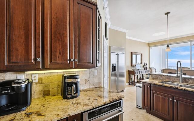 Oceania 902 - Gulf Front 3 BR - sleeps 6 3 Bedroom Condo by RedAwning