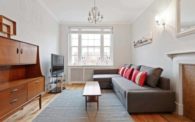 Newly Refurbished 2 Bed In Bayswater, 2Min To Stn